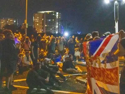 Migrants arrive in Gosport as protesters gather at Haslar Marina