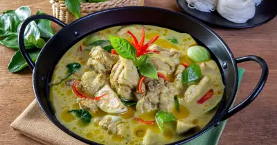 Nigella Lawson's 20-Minute Chicken Curry: Midweek Dinner Winner