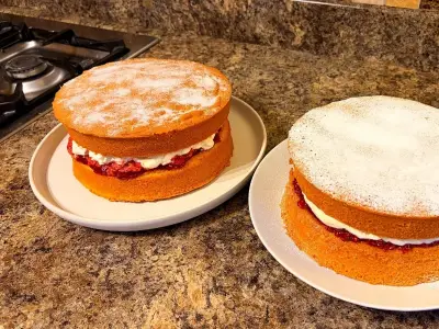 Nigella's Victoria Sponge Beats Paul Hollywood's in Taste Test