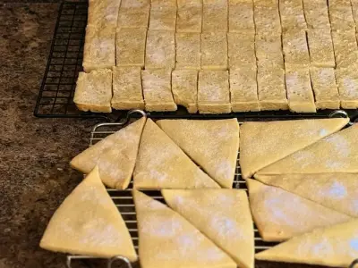 Paul Hollywood vs Nigella Lawson shortbread: 1 tastier recipe wins