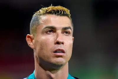 Ronaldo commits to Portugal despite Jesus rift
