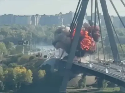 Russian strike hits Kyiv bridge during German Chancellor Merz visit