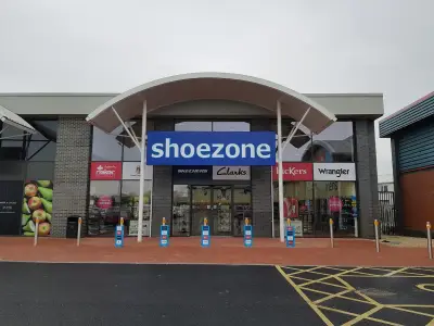Shoe Zone shares slump as chain set to swing to £1m loss