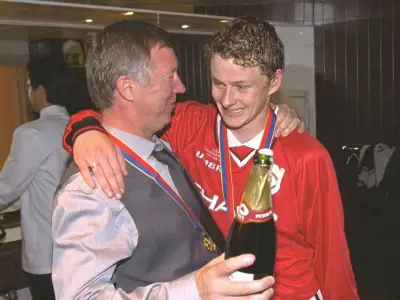 Solskjaer reveals Sir Alex blocked Tottenham move before Treble