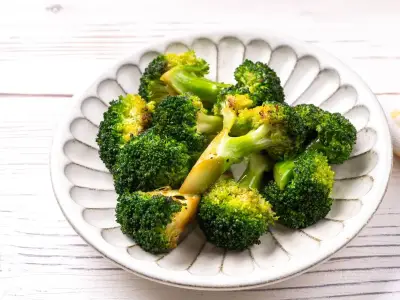 Stop Boiling Broccoli: Pan-Fry for a Real Flavour Boost