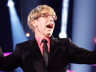 Strictly Week 3: Ian Waite warns Josh Widdicombe to 'find his funny'