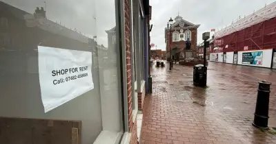 Tamworth residents call town 'crap' and 'dying' as shops close