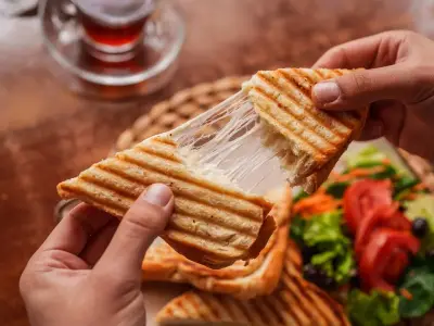 Tinned spaghetti in cheese toastie: cheap filling hack