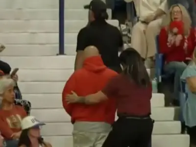 Trump heckler ejected after White House ballroom outburst