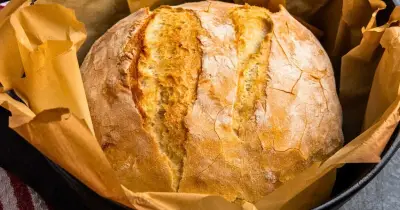 Two-Ingredient Bread Recipe Beats Sourdough in 10 Minutes
