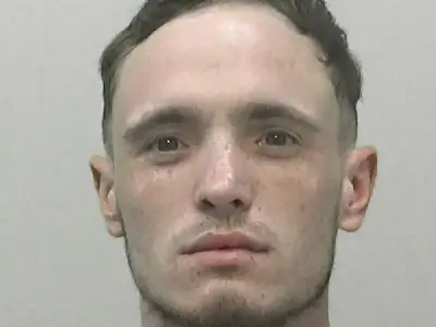 Tyneside thug kicked partner then spat at police officer