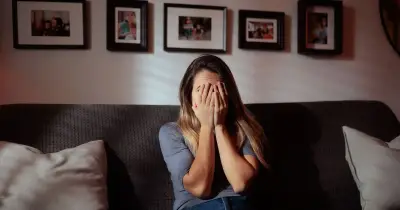 UK households warned of 10 romance scam red flags by AJ Bell