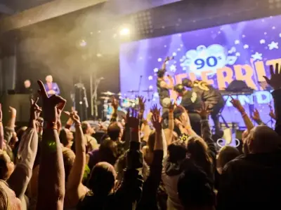 Vernon Kay to headline 90s Weekender at Conwy's Ty Mawr Holiday Park