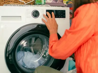 Washing machine 30-minute rule stops musty clothes smell