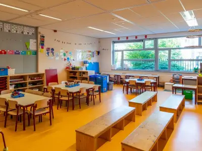 Welsh school leaders back strike action in 'extraordinary' ballot result