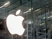 Apple Fans Upgrade iPhone for Under £100 After Double Price Drop