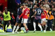 Bentancur sent off for headbutt as Spurs draw at Man Utd