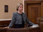 Coronation Street fans baffled by Sarah Platt's prison glamour in court scene