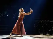 Delta Goodrem cleared to dance again after rib injury on Strictly