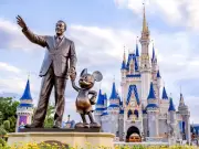 Disney World holidaymakers urged to pre-register for Black Friday deals