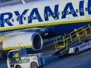 EU airlines must allow two free bags from October 2027