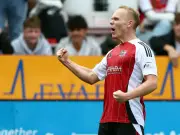 Ex-West Ham winger scores debut goal hours after Exeter move
