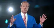 Farage pledges tariffs and airline bans to force migrant returns