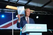 Farage unveils five-year asylum shutdown and visa ban plan