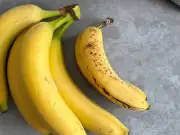 Foil-wrapped bananas stay fresh for eight days in storage test