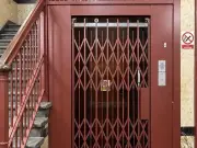 Glasgow's vintage lift in hidden lane run by 'local legend' Shug