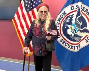 Joni Mitchell becomes US citizen after 62 years in America