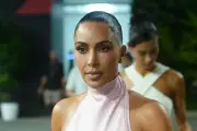 Kim Kardashian supports Lewis Hamilton at Singapore Grand Prix