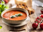 Mary Berry's 10-minute tomato soup: quick, easy and delicious