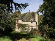 Miniature Scottish castle in Fife is 'bucket list' Airbnb