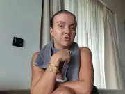 Molly-Mae's sister Zoe fumes over rude nail salon customers