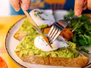 Mum's 1-minute microwave poached egg recipe is 'easiest' method for perfect breakfast