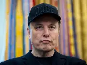 Musk 'ordered Starlink slowdown' that sparked panic for Ukraine forces