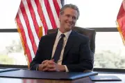 Newsom signs AI worker protection laws in California