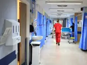 NHS gets £140m urgent care boost to ease winter pressures