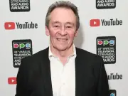 Paul Whitehouse fights off mugger during London errand for wife