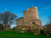 Pembrokeshire Castle Launches Seasonal Dining Experience
