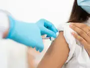 Pharmacist urges Covid jab as 'American' XFG strain spreads in UK