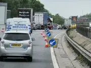 Police clarify zip merging rules and £100 careless driving fine