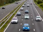 Police settle debate on 'undertaking' middle lane drivers