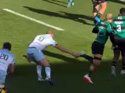 Pollock praised for nonchalant reaction to Russell's playful trip