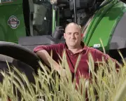 Pressure on farmers threatens UK food security, warns NFU