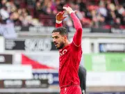 Robinson wants more from Mouloua after Aberdeen friendly win