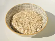 Supermarket instant porridge pots taste test: Aldi beats Quaker Oats