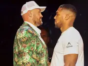 Tyson Fury brands Anthony Joshua 'weak' over Davison reunion