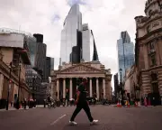UK borrowing costs hit 19-year high as bond selloff continues